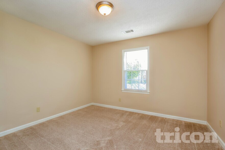 Building Photo - 3031 Ashly Brooke Dr