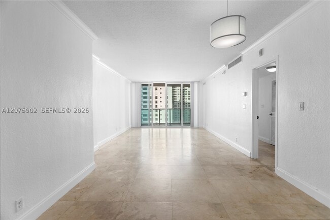Building Photo - 2501 S Ocean Dr