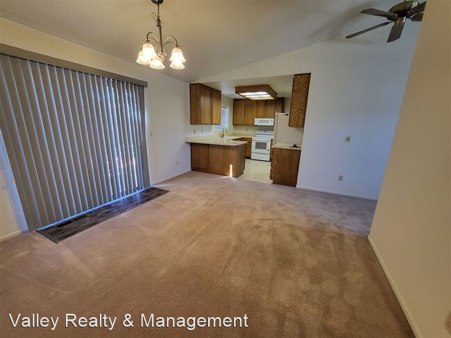 Building Photo - 301 Coral Way