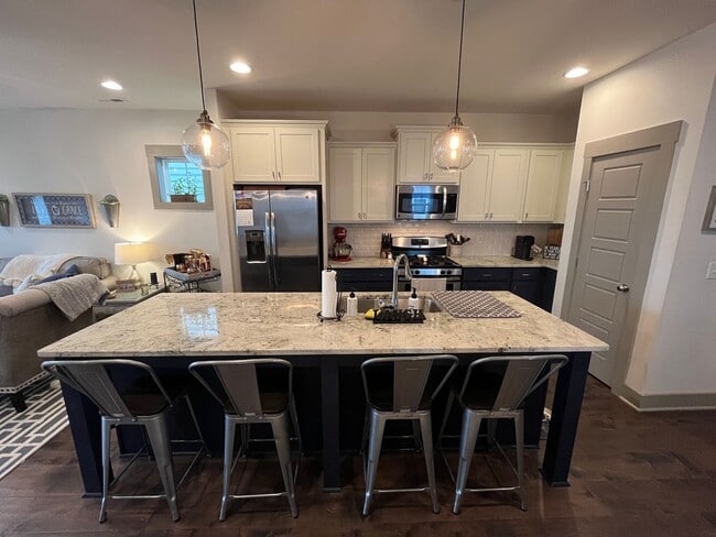 Building Photo - Incredible 3BD, 2.5BA Home in Wendell Fall...