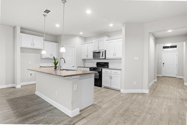 Building Photo - 1804 Mensa Dr
