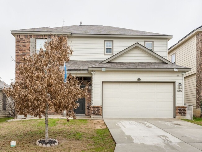 Building Photo - Charming 3BR w/Study House in Converse