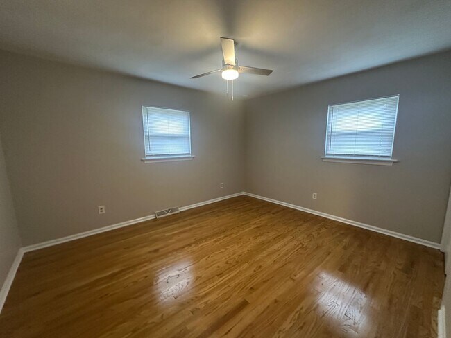 Building Photo - Vinton/Roanoke County 4 BR!