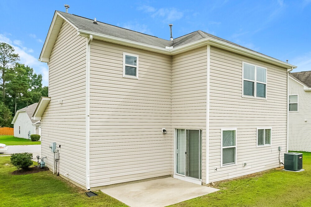 Building Photo - 3752 Tryon Ridge Dr