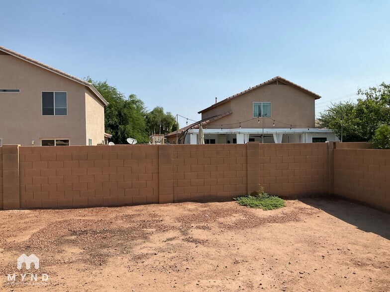 Building Photo - 6030 W Pueblo Ave
