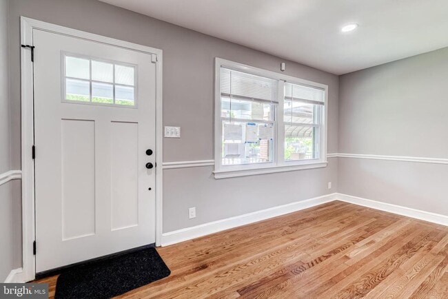 Building Photo - 1902 Good Hope Ct SE