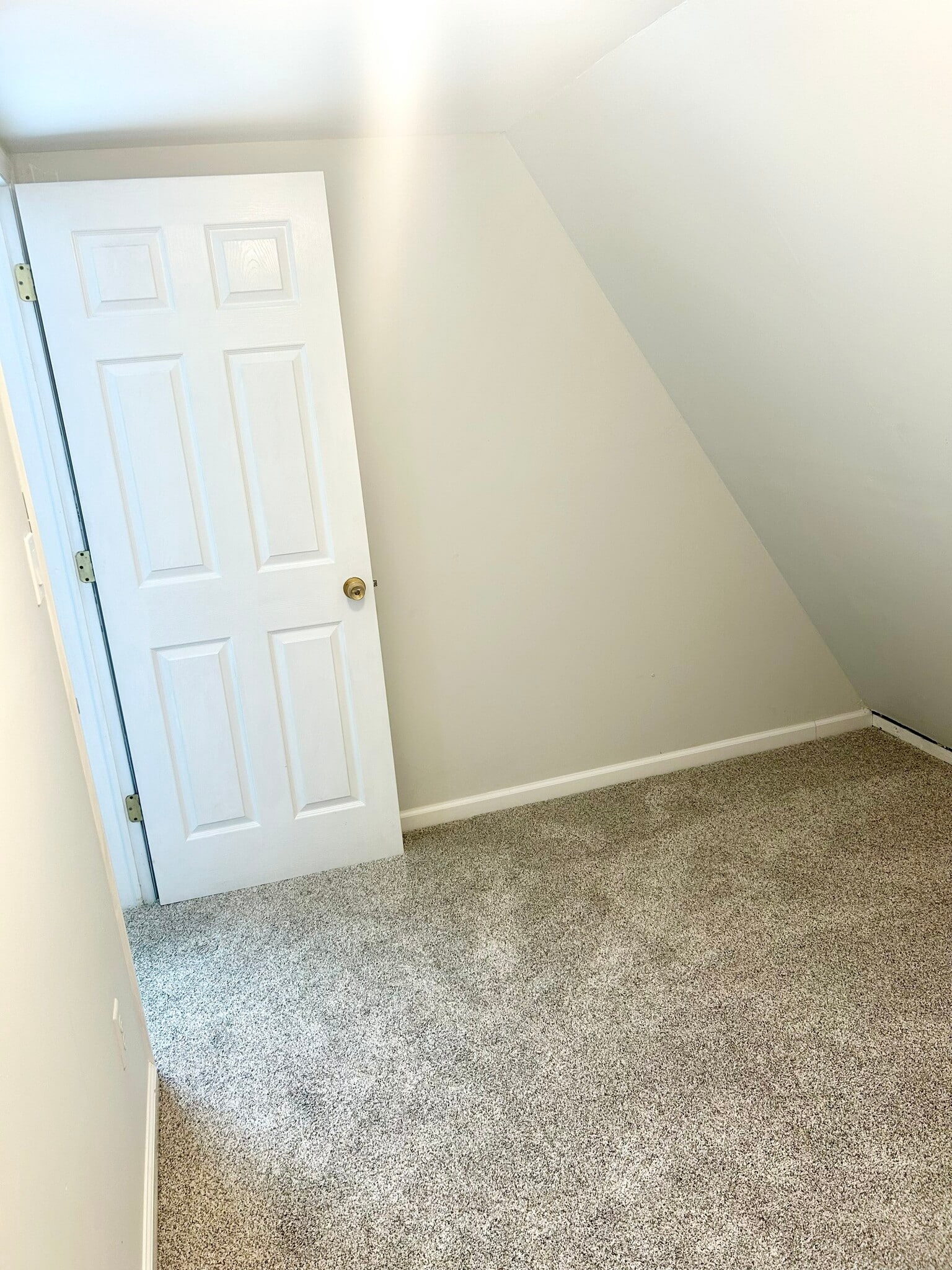 Storage Room - 10 Devon Ter