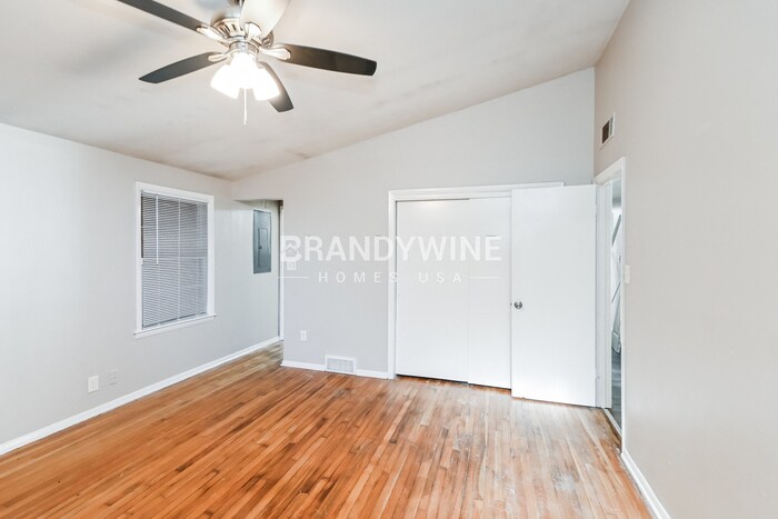 Building Photo - 4825 Cottonwood Rd