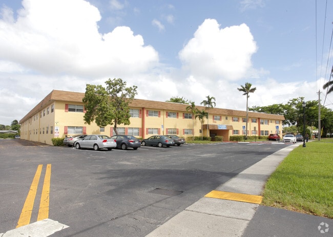 Primary Photo - Sunrise II Apartments
