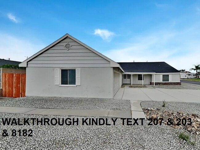 Primary Photo - 3394 E Mirada Rd