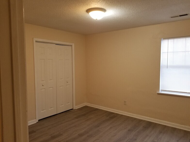 2nd Bedroom - 411 Cattleman Dr NE