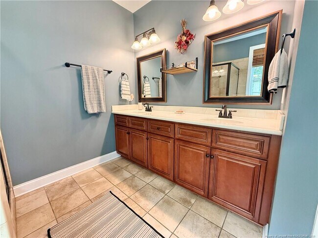 Building Photo - 476 Clearwater Harbor