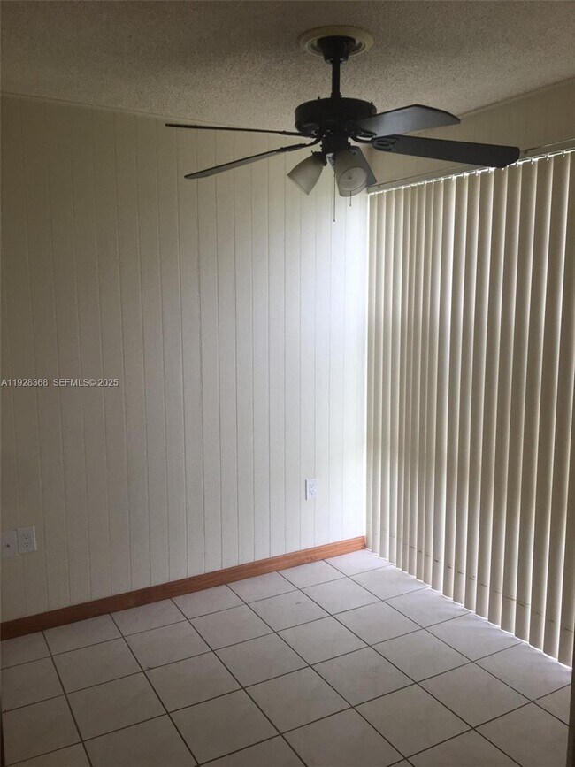 Building Photo - 200 177th Dr