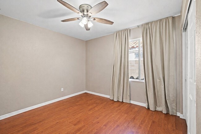 Building Photo - Beautiful Bright 3 Bedroom Single Story Home with Expansive Kitchen and Gorgeous Backyard