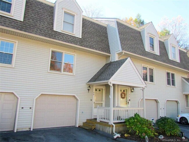 Primary Photo - 1229 Winsted Rd