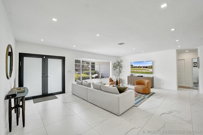 Building Photo - 3630 N 55th Ave