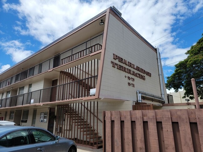 Building Photo - Parking, Large Lanai, Desirable location (RRLLC)