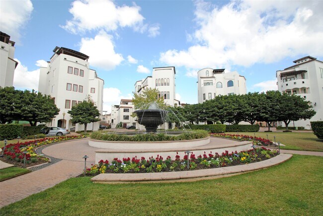 Building Photo - 302 Calle Sevilla Pl