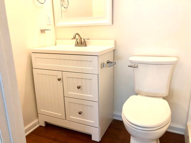 Building Photo - 2703 River Ridge Ct