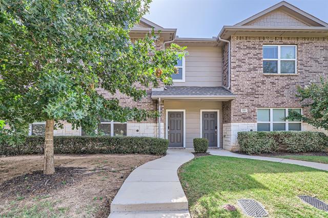 Primary Photo - 1320 Lakecrest Ln