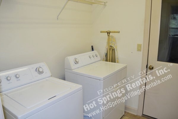 Building Photo - Isabella Golf Course  Home | Furnished