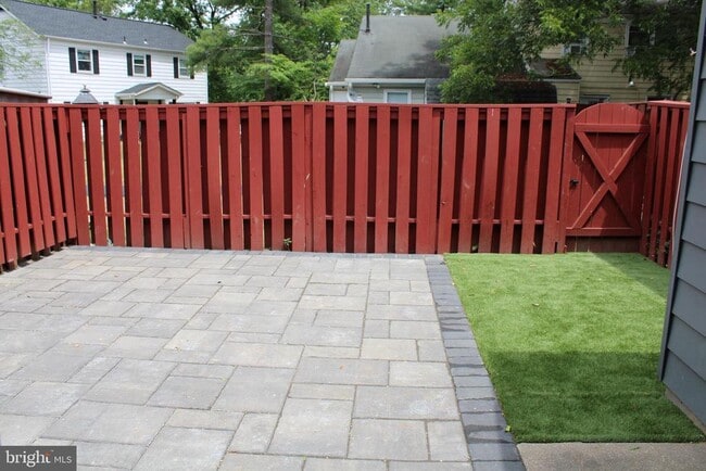 Building Photo - 12113 Pheasant Run Dr