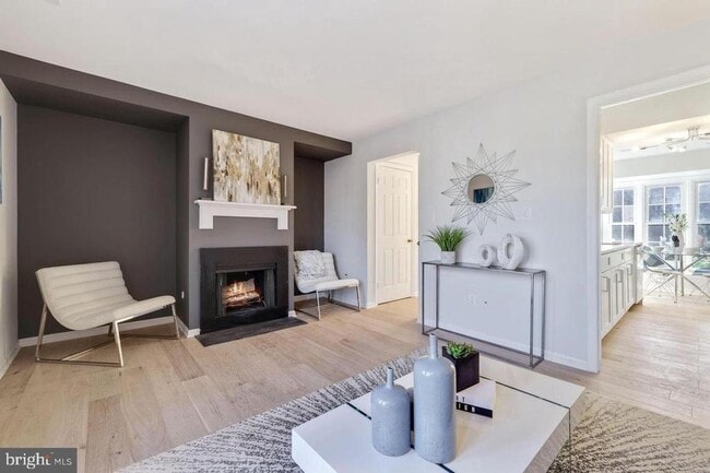 Building Photo - 4940 Bradley Blvd