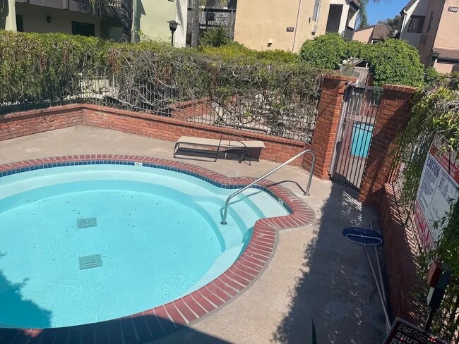 Building Photo - 7930 Mission Center Ct