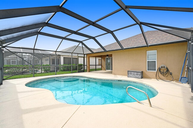 Building Photo - 4190 Chardonnay Dr