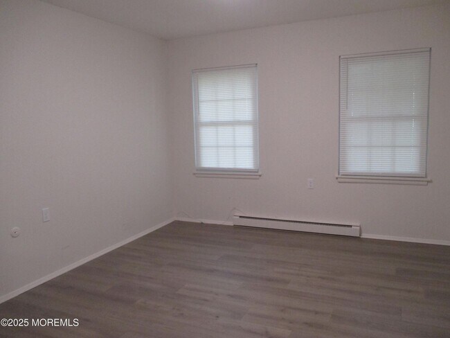 Building Photo - 52D Cambridge Ct