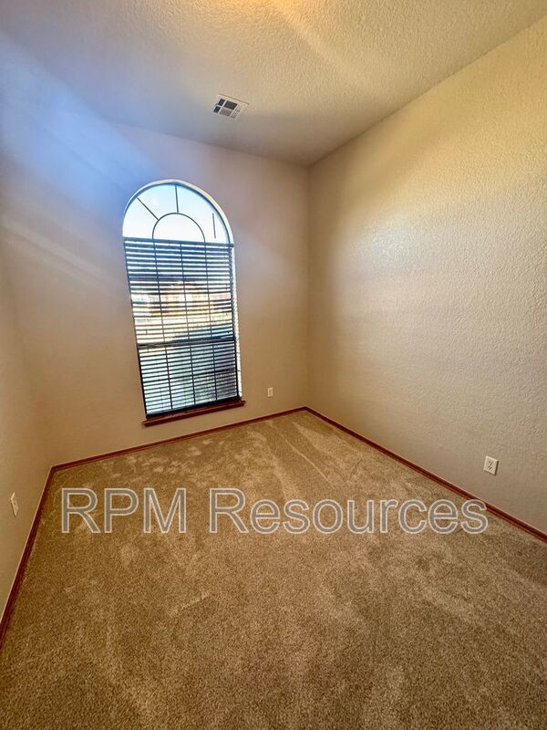 Building Photo - 16309 Everglade Ln