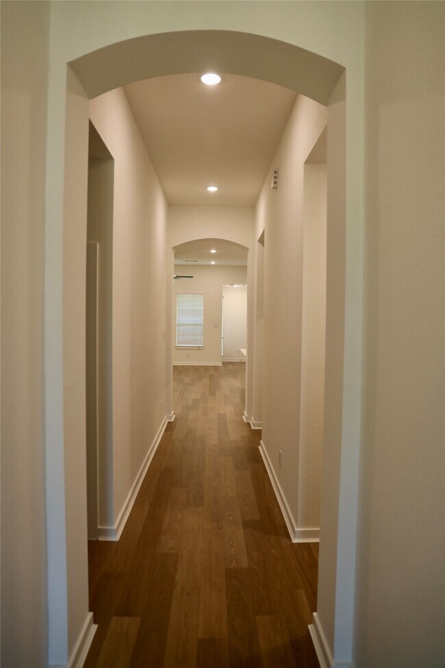 Building Photo - 27003 Golden Isle Ln