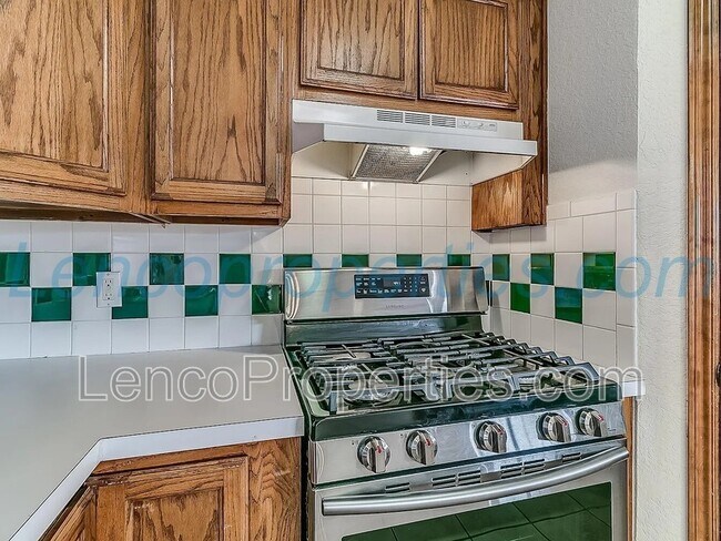 Building Photo - 1716 Briarcreek