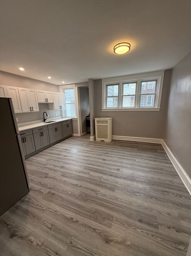 Building Photo - 3 bedroom rental in Olney Section of Philadelphia