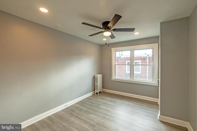 Building Photo - 3104 Stirling St