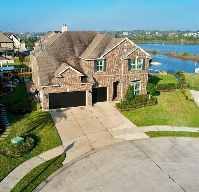 Building Photo - 853 Coastal Ct