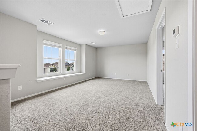 Building Photo - 251 Chesterfield Dr