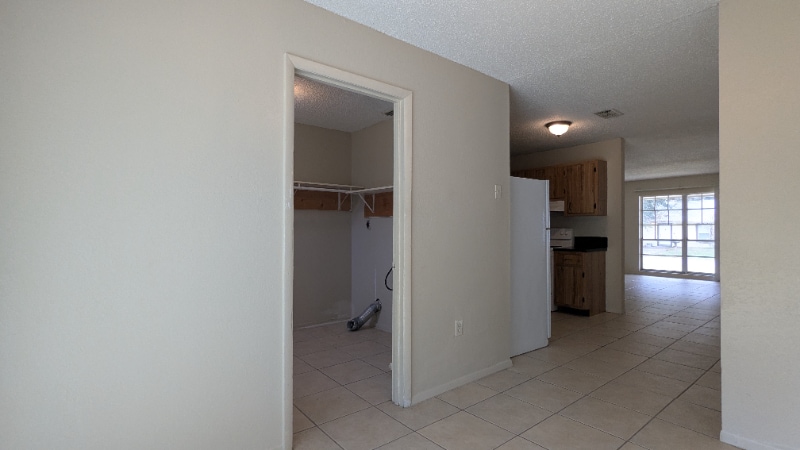 Building Photo - 4536 Ballentine Ct