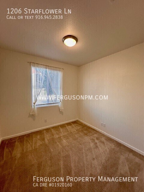 Building Photo - 1206 Starflower Ln