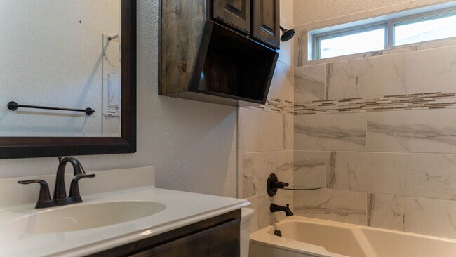 Building Photo - "Coming Soon! Spacious 4-Bed, 3-Bath Home in Killeen's Preston Hollow – 2781 Sq Ft of Comfort!"