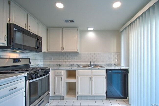 Building Photo - 21766 Mirador