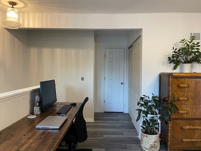 Building Photo - Spacious 2bed/2bath Condo in Aurora