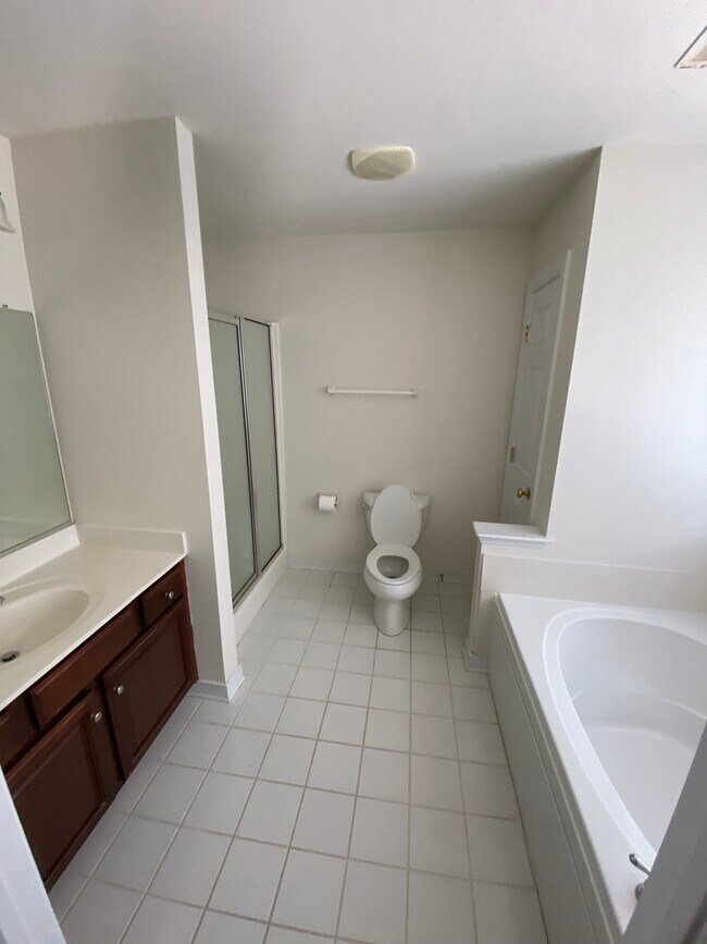 Building Photo - 3401 Bartley Pond Pl
