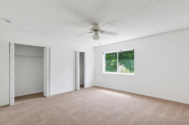 Building Photo - 9767 Kamena Cir