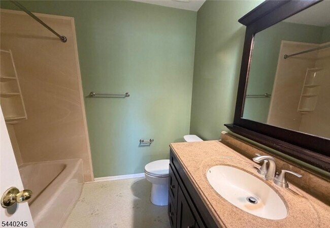 Building Photo - 601 Sunshine Ct