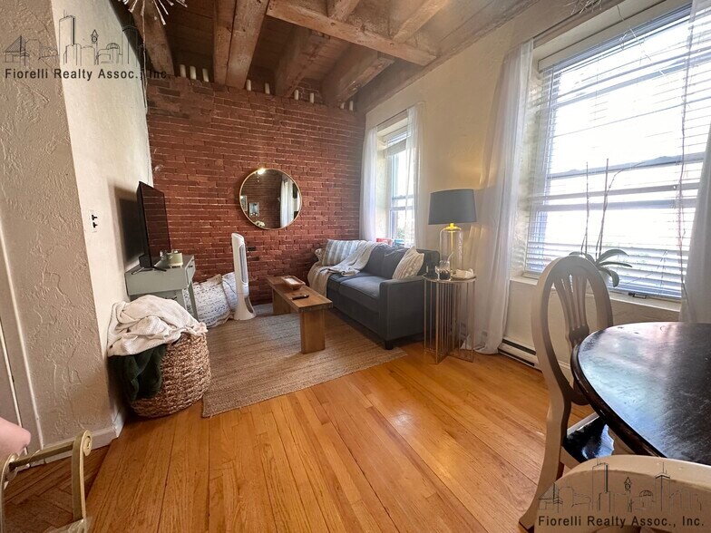Primary Photo - 125 Fulton St
