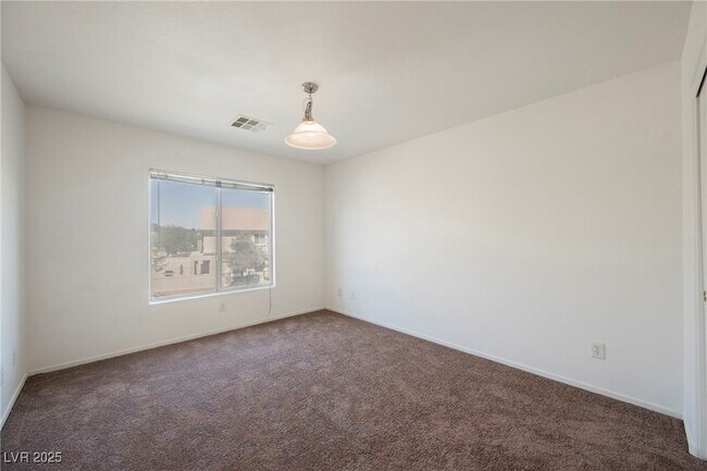 Building Photo - 4847 Double Down Dr
