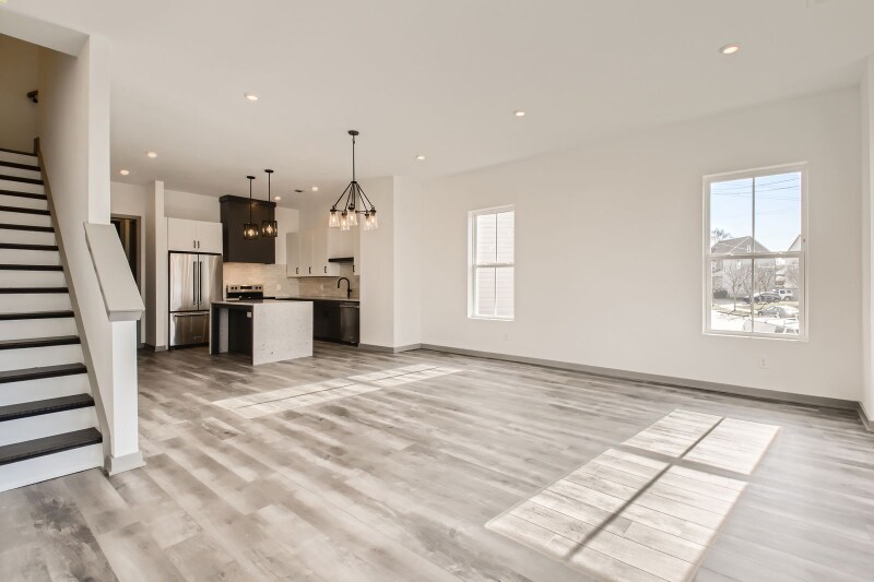 Building Photo - 5714 California Ave