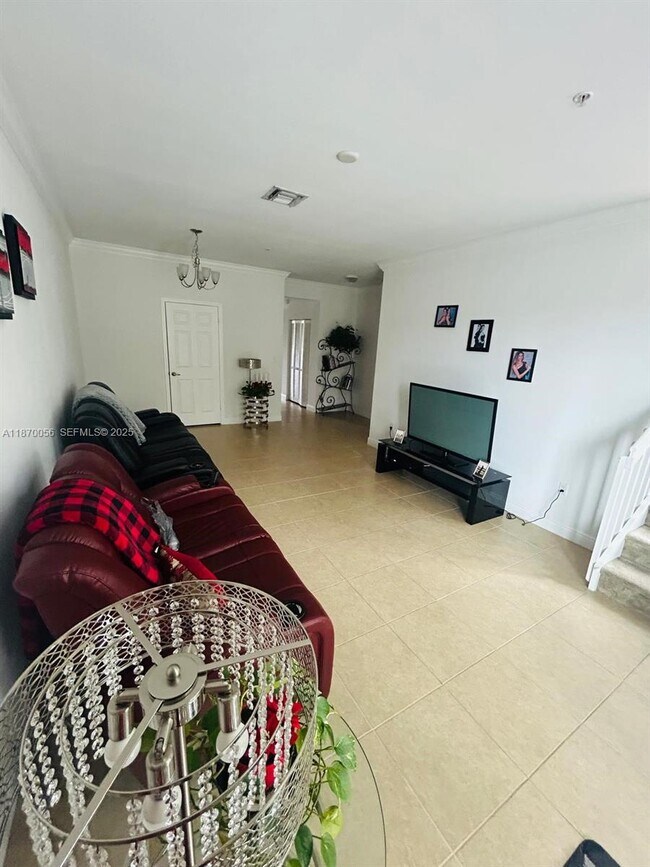 Building Photo - 819 SW 147th Ave