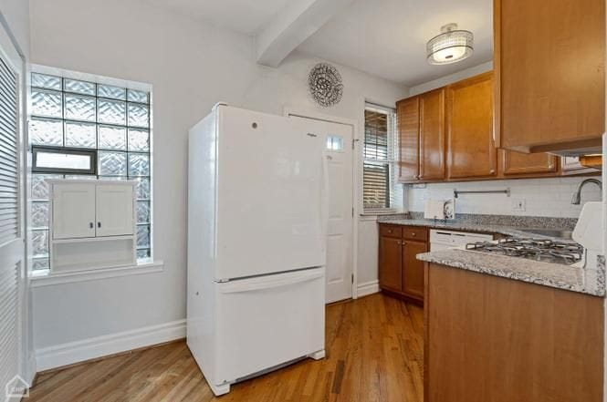 Building Photo - 2755 W Melrose St